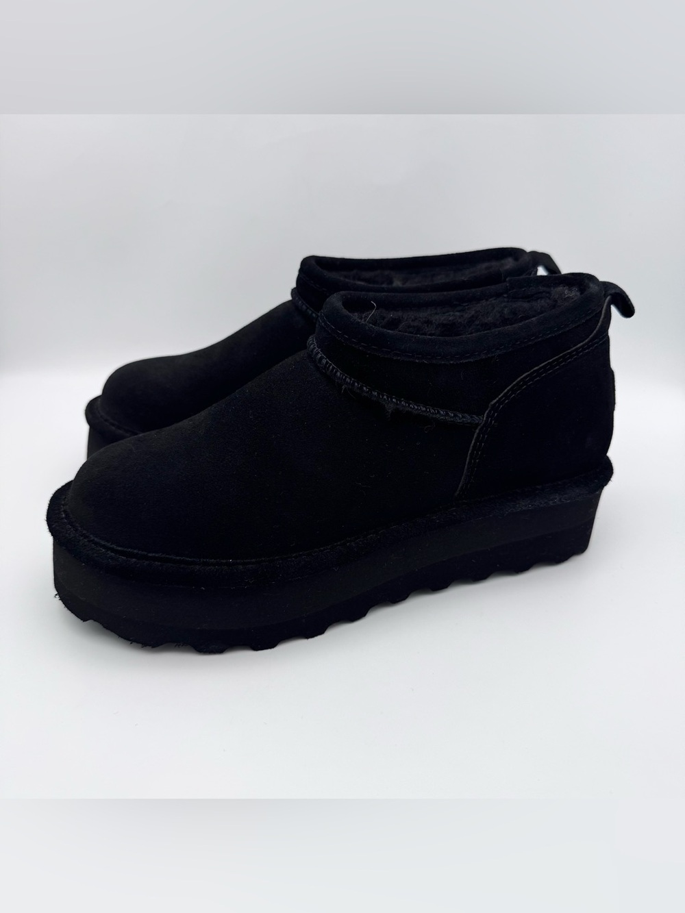 Bearpaw Retro Super Shorty Boots Black Suede Faux Fur Women Size 9 NWOB